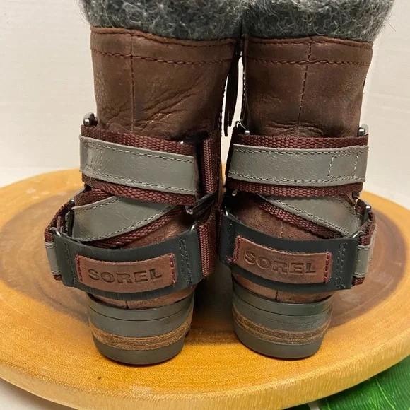 SOREL Rusty Red Leather Distressed Ankle Boots - Picture 5 of 9